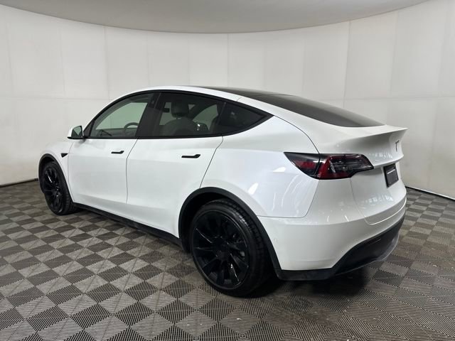 Used 2021 Tesla Model Y Long Range image 6
