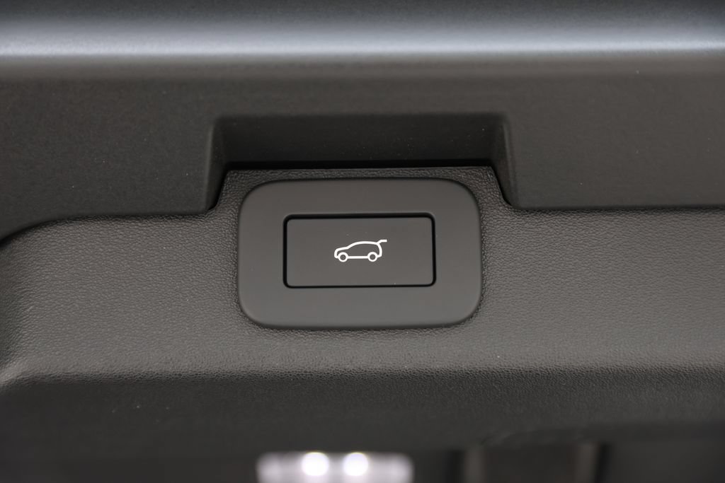 New 2026 Land Rover Discovery S AWD/4WD image 10