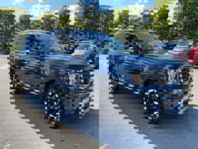 Used 2024 Kia Telluride S w/ S Sunroof Package