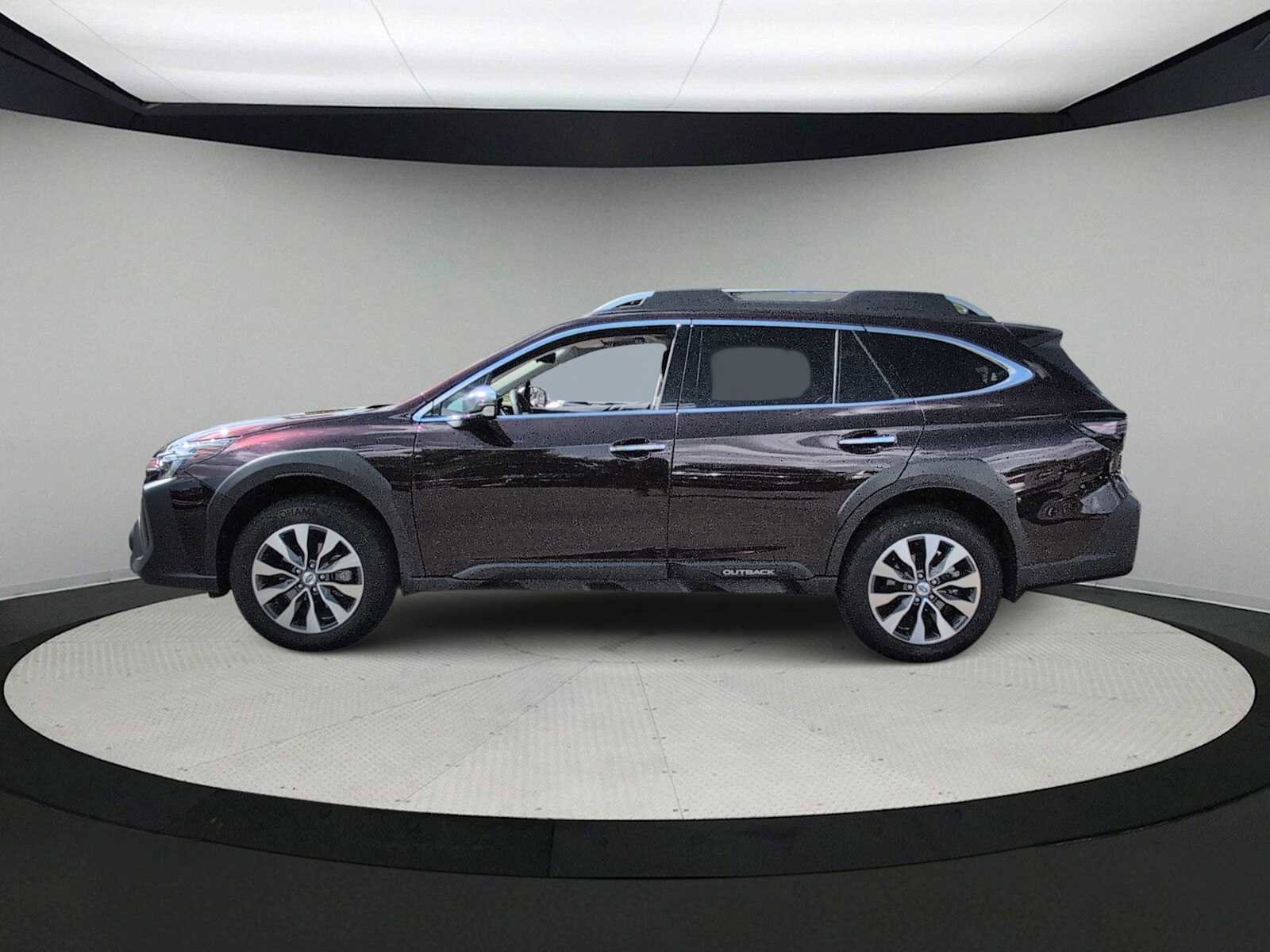 Used 2025 Subaru Outback Touring XT AWD/4WD image 5