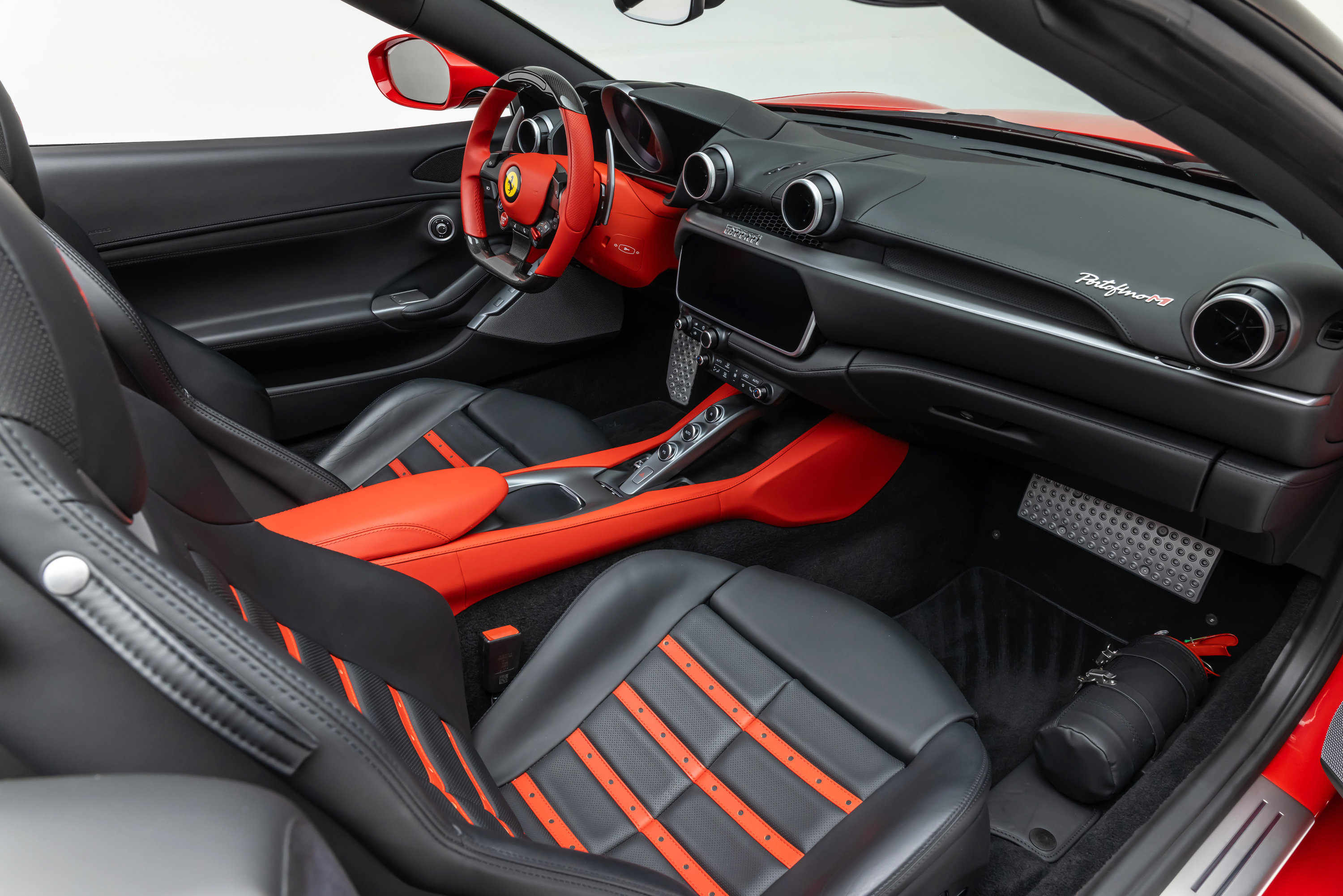 Certified 2022 Ferrari Portofino M RWD image 61