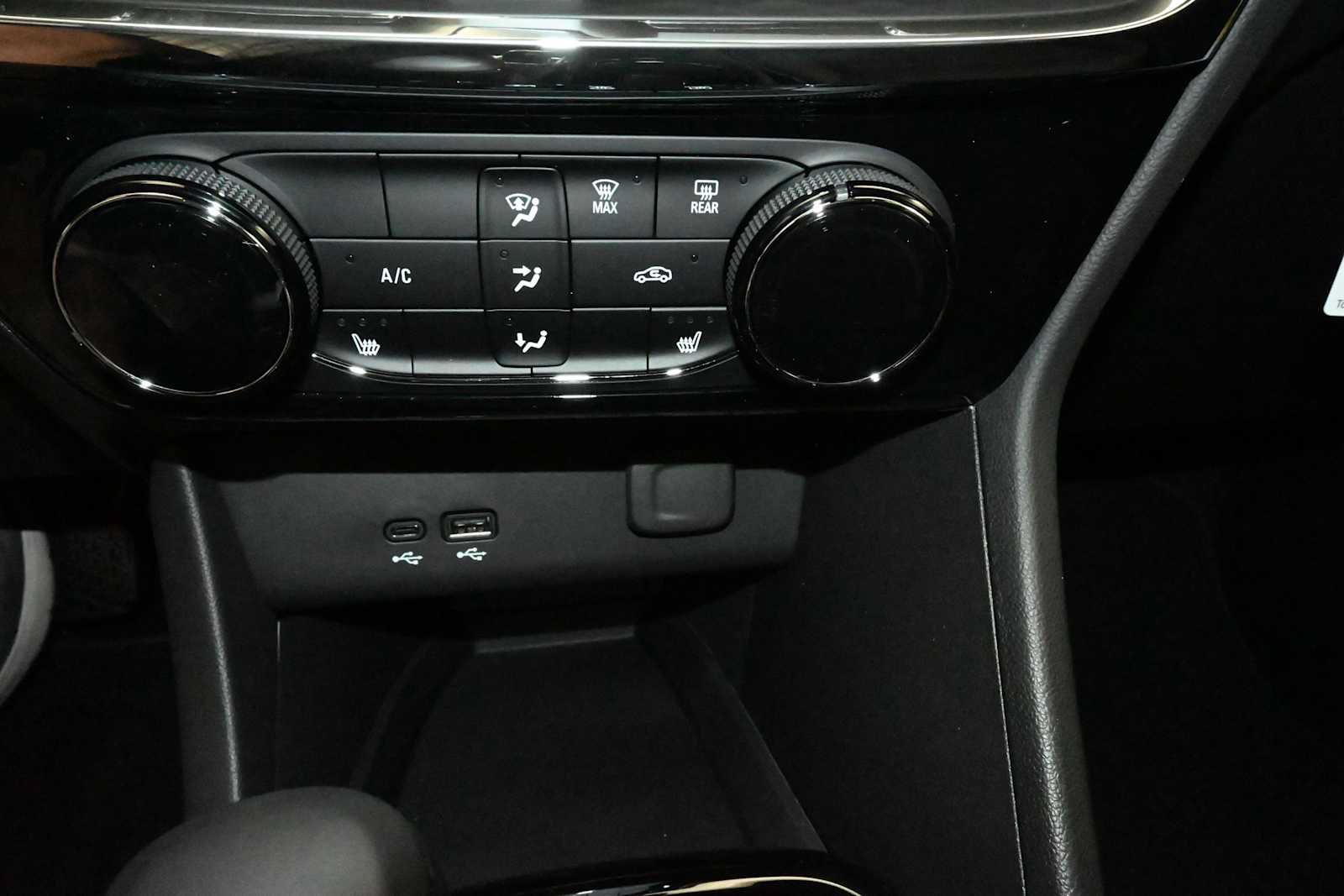 New 2026 Buick Encore GX Sport Touring w/ Comfort Package AWD/4WD image 14