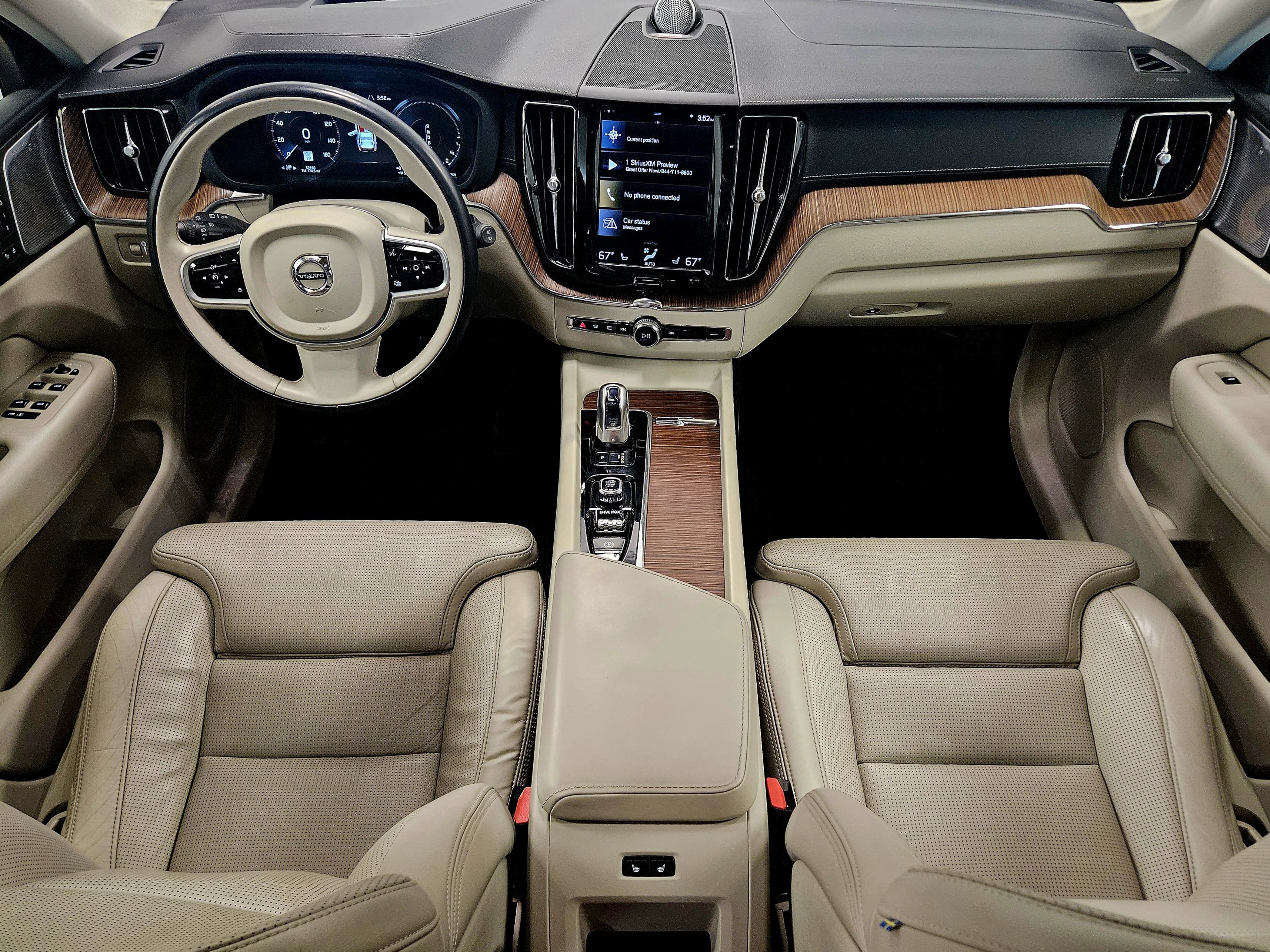 Used 2019 Volvo XC60 T8 Inscription w/ Advanced Package AWD/4WD image 12