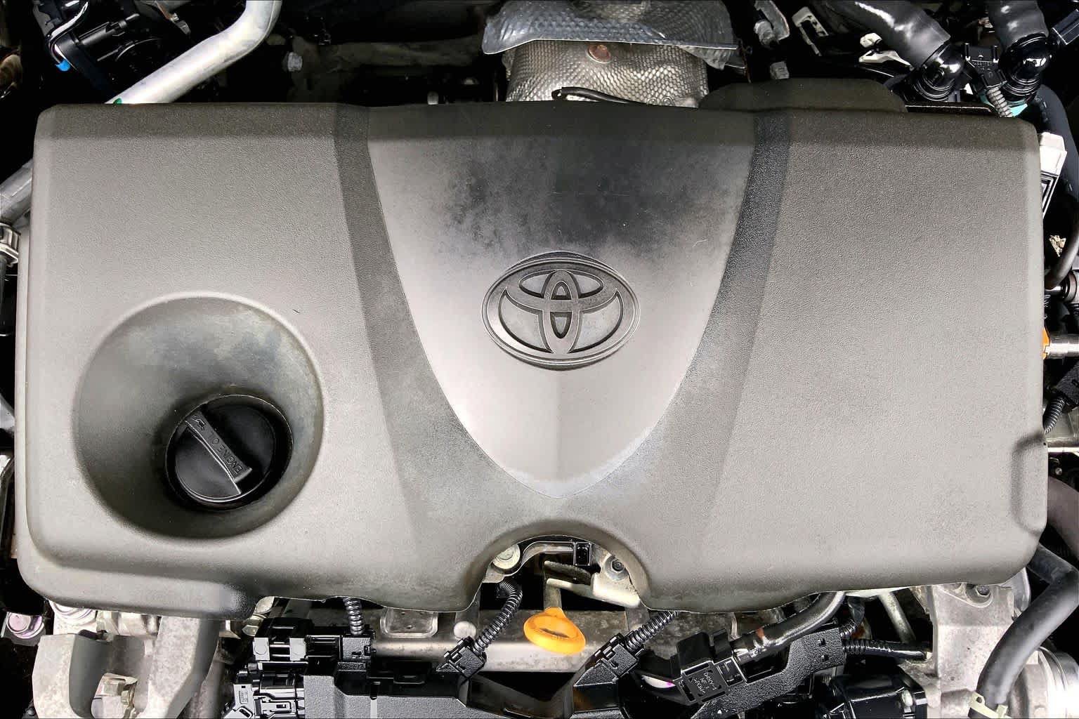 Used 2024 Toyota RAV4 XLE FWD image 31