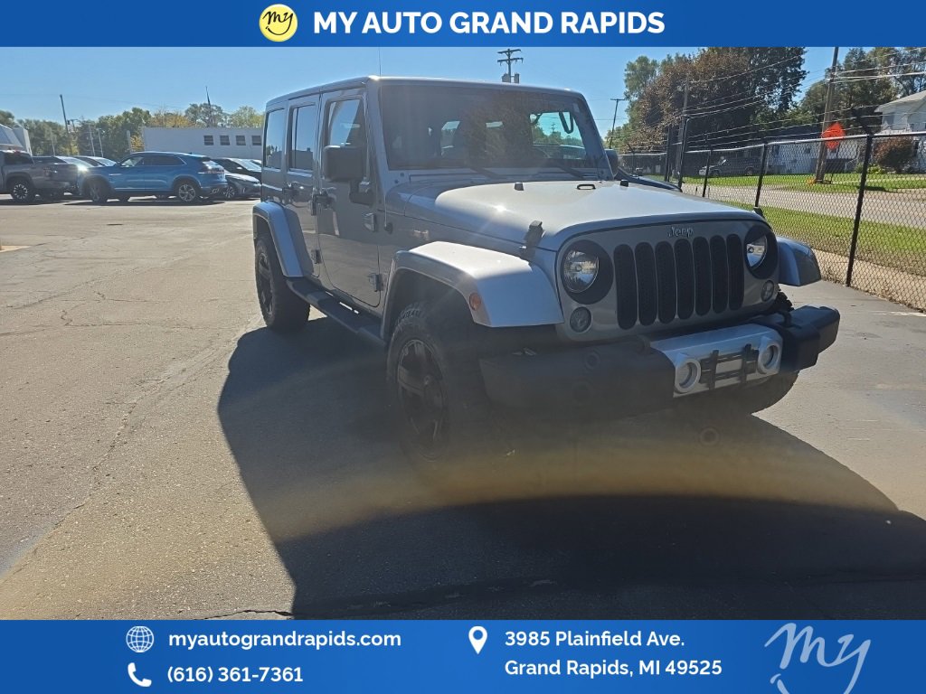Used 2014 Jeep Wrangler Unlimited Sahara w/ Dual Top Group