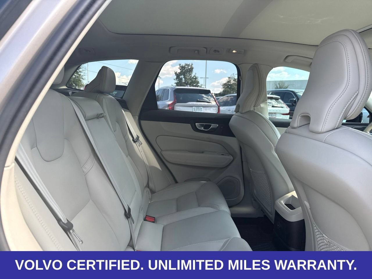 Certified 2024 Volvo XC60 T8 Ultimate w/ Protection Package Premier AWD/4WD image 17