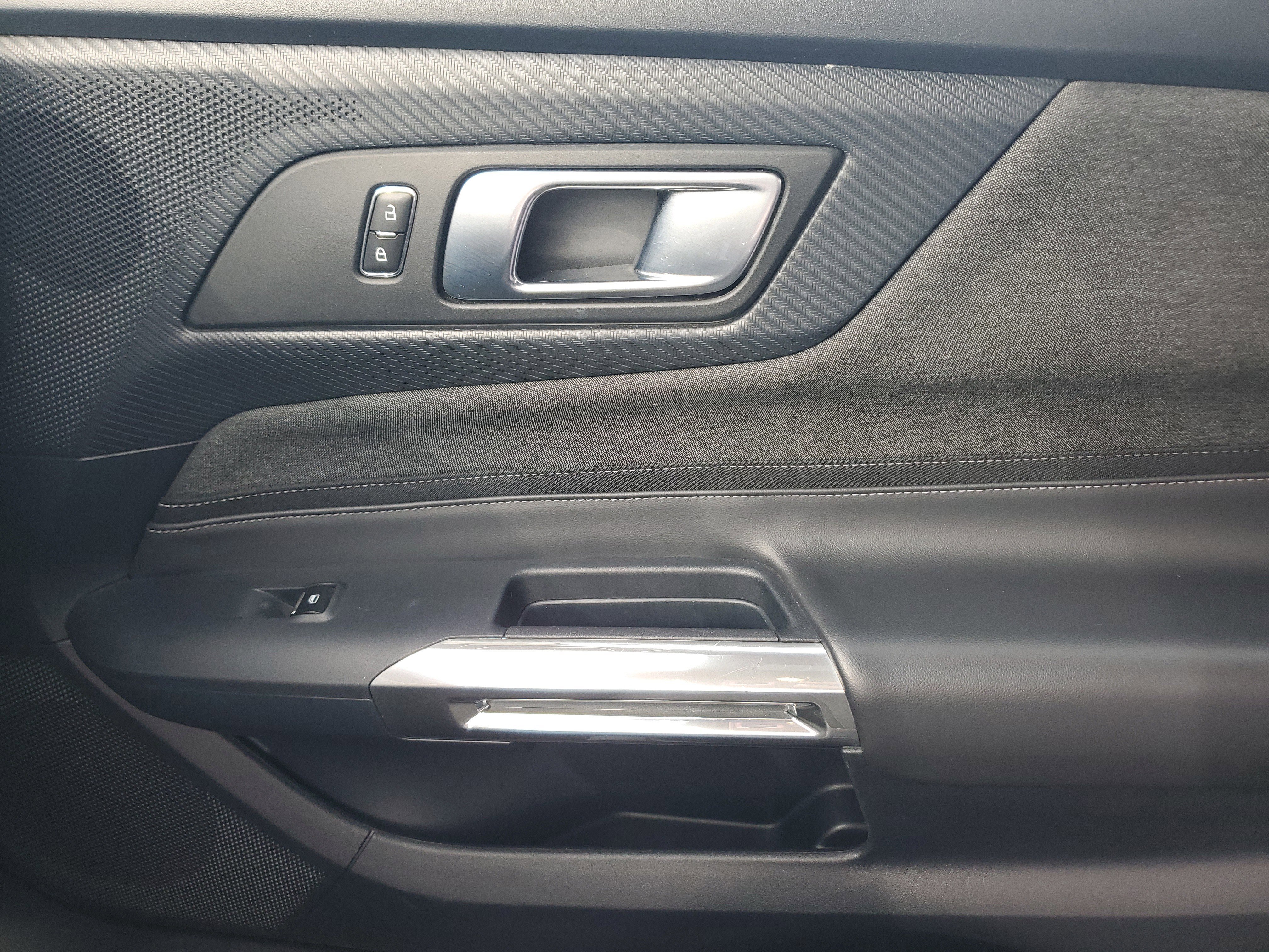 Used 2024 Ford Mustang Coupe image 26