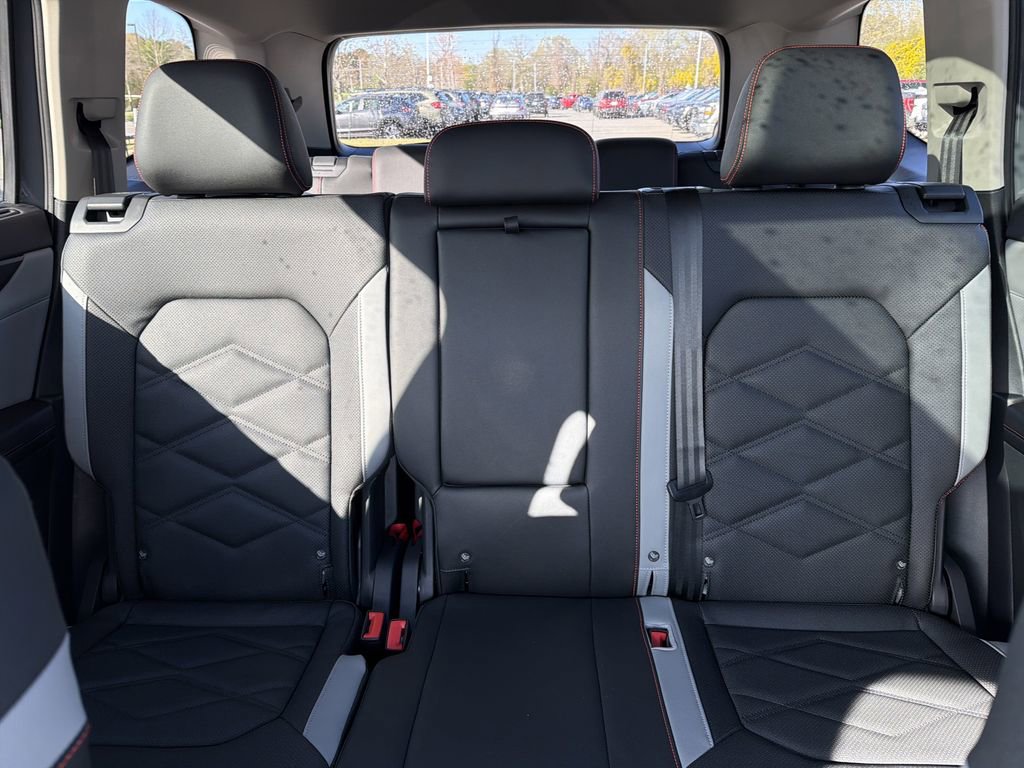 New 2026 Volkswagen Atlas Peak Edition image 32