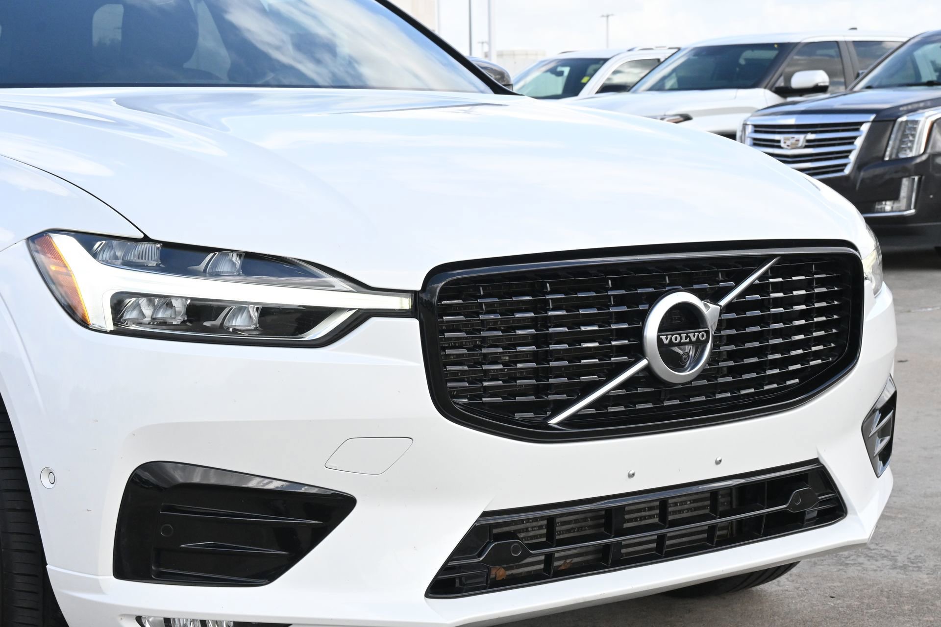Used 2021 Volvo XC60 T5 R-Design w/ Advanced Package image 27