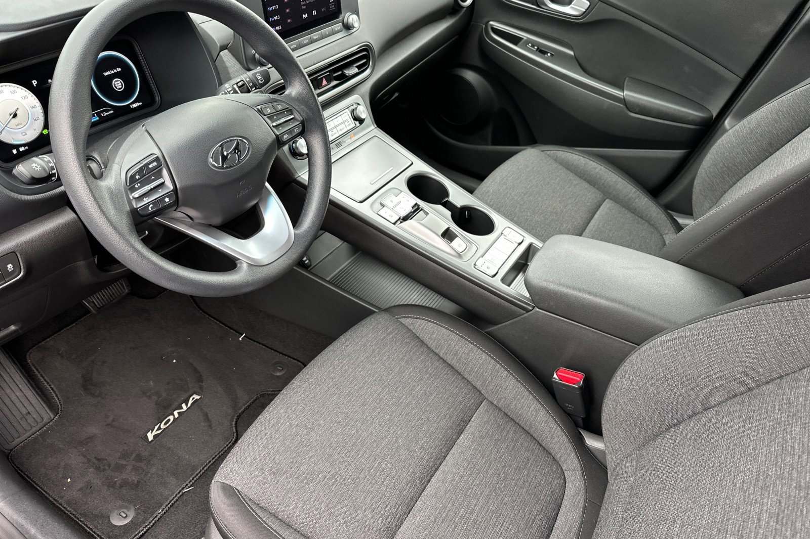 Used 2023 Hyundai Kona SE image 9