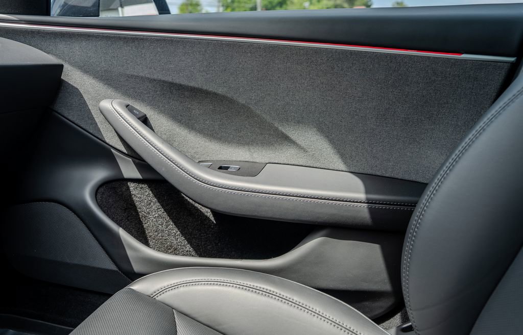 Used 2024 Tesla Model 3 Long Range RWD image 12