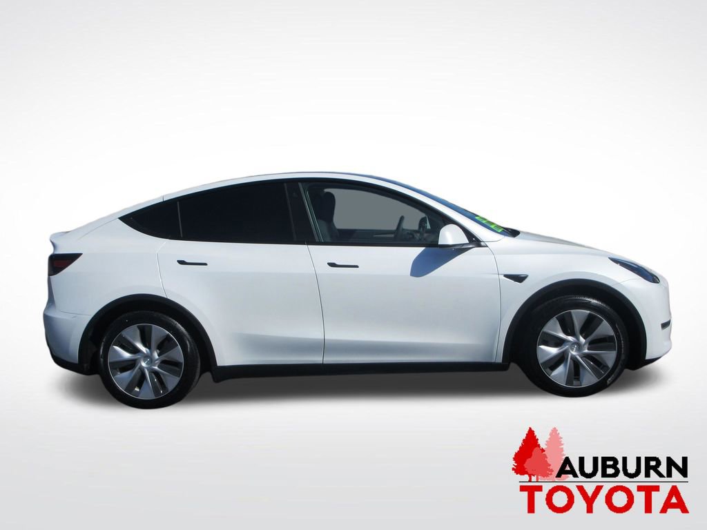 Used 2023 Tesla Model Y Long Range image 7