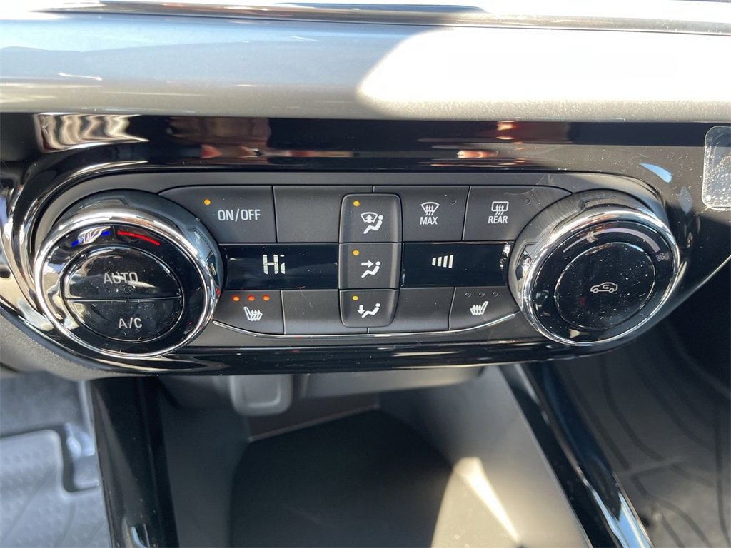 New 2026 Chevrolet Trax LT w/ Driver Confidence Package image 18