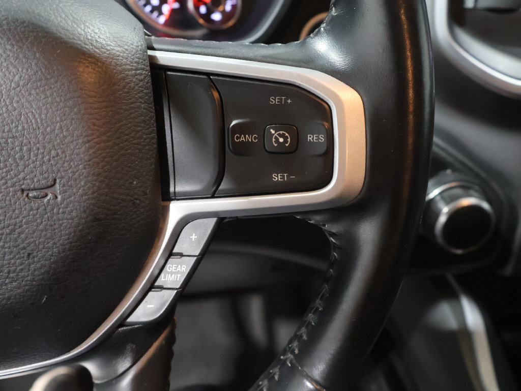 Used 2020 RAM 1500 Big Horn AWD/4WD image 38