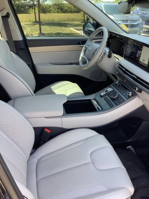 Used 2023 Hyundai Palisade Limited w/ Cargo Package AWD/4WD image 25