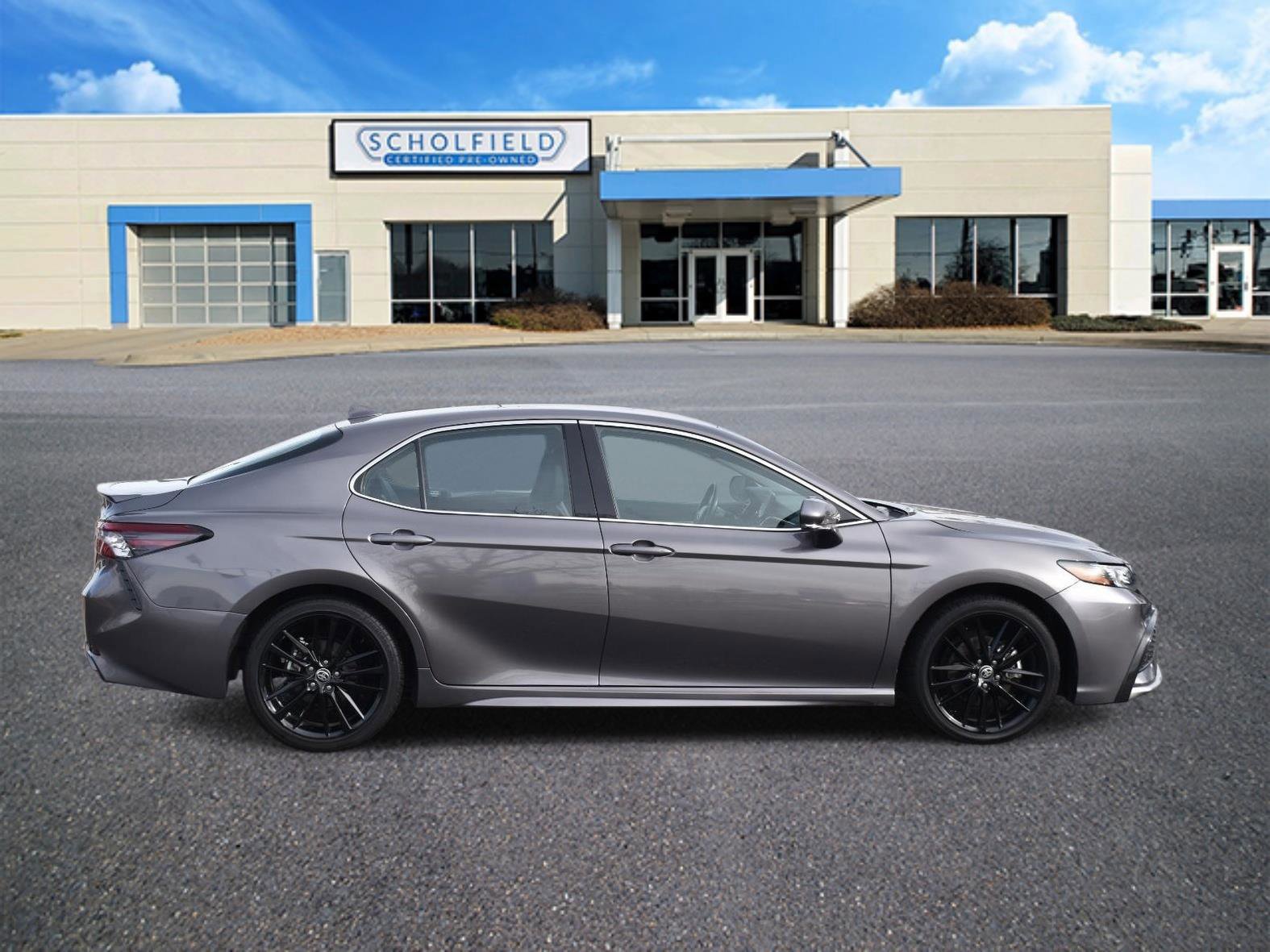 Used 2024 Toyota Camry XSE image 2