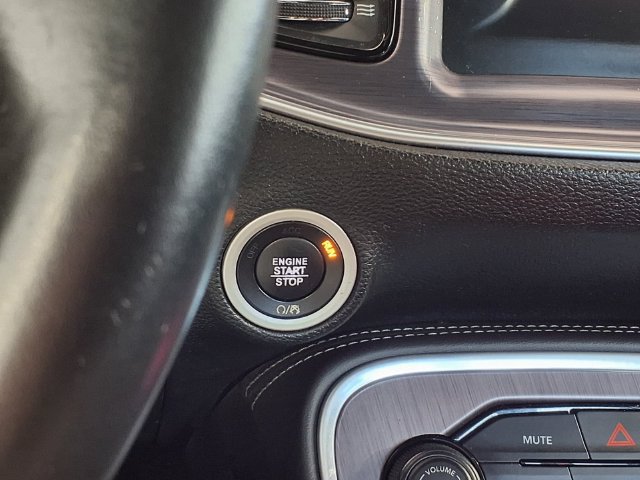 Used 2017 Dodge Challenger R/T RWD image 11