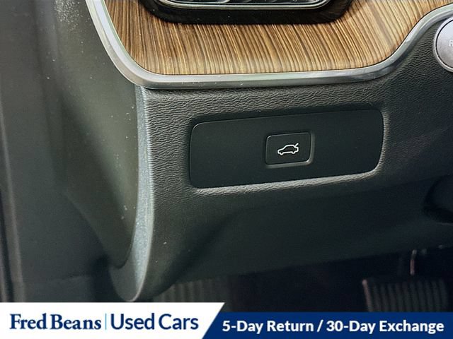 Used 2023 Volvo XC60 B5 Plus w/ Climate Package AWD/4WD image 14