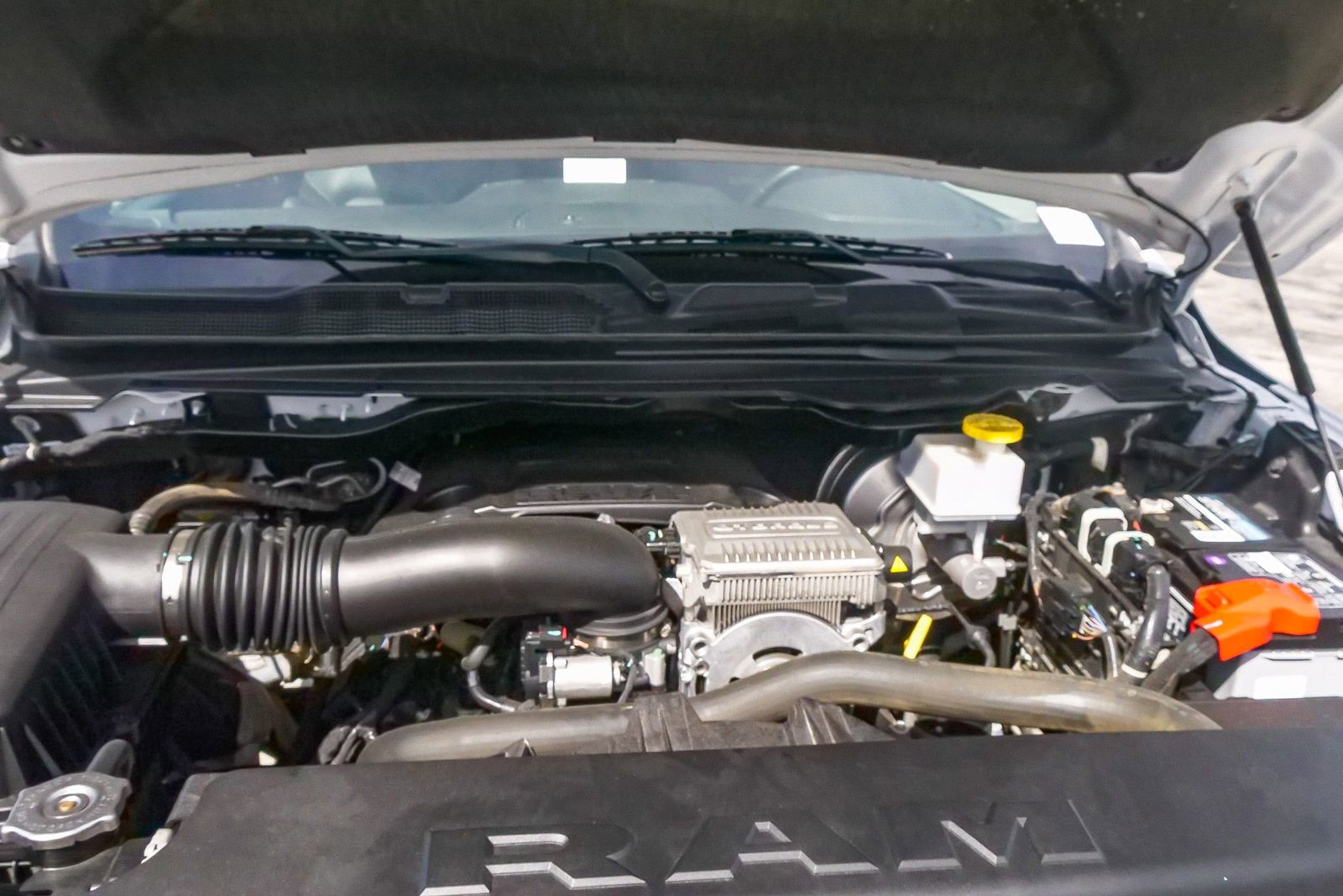 Used 2024 RAM 1500 Laramie image 25