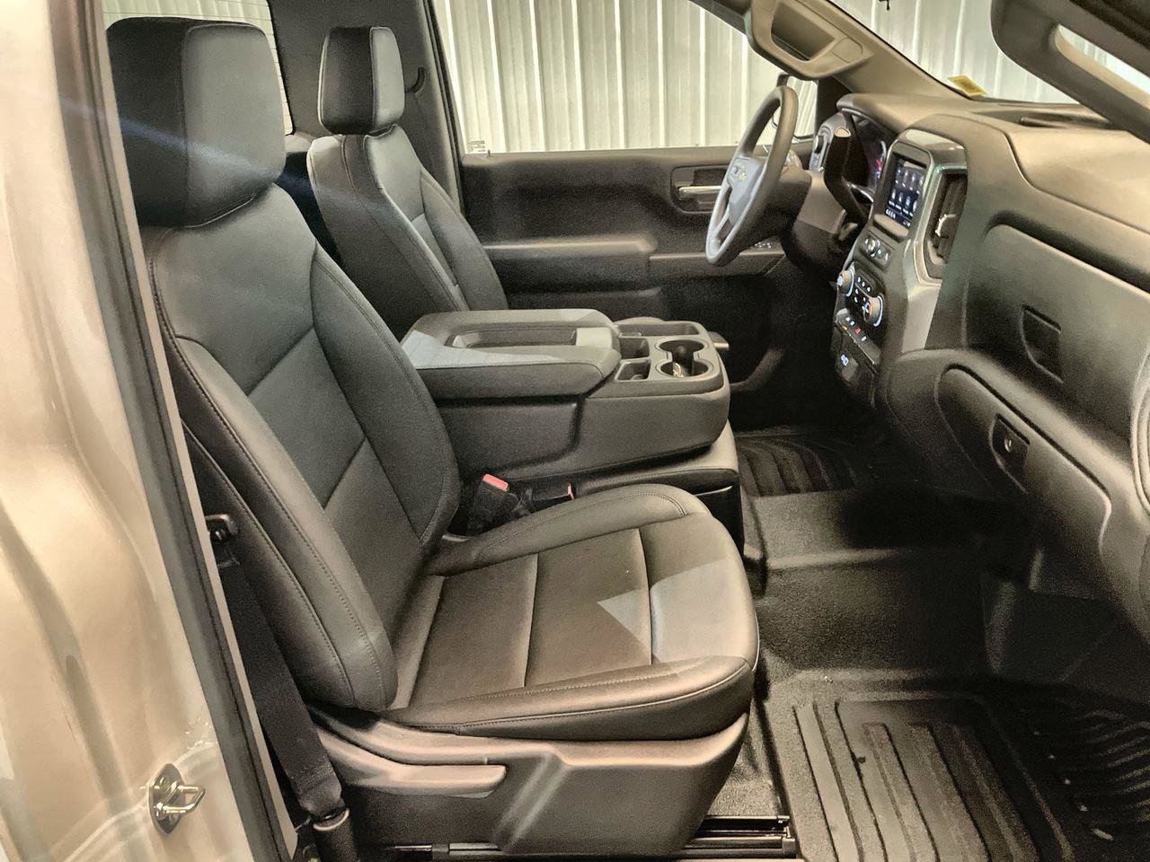 Used 2025 Chevrolet Silverado 1500 W/T w/ WT Value Package image 22