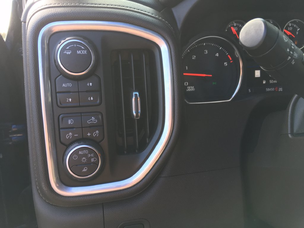 Used 2021 Chevrolet Silverado 3500 LTZ w/ LTZ Plus Package AWD/4WD image 19