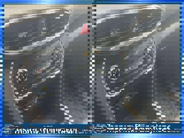 Used 2019 Hyundai Santa Fe SE image 27