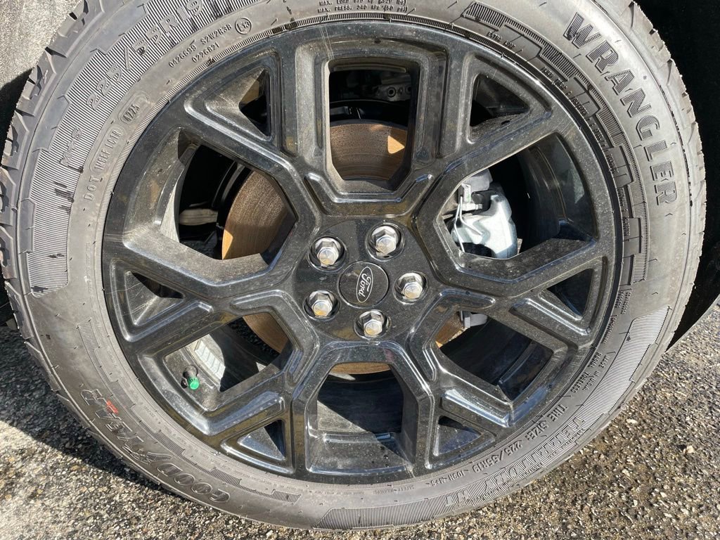 New 2026 Ford Maverick Lariat w/ Black Appearance Package image 6