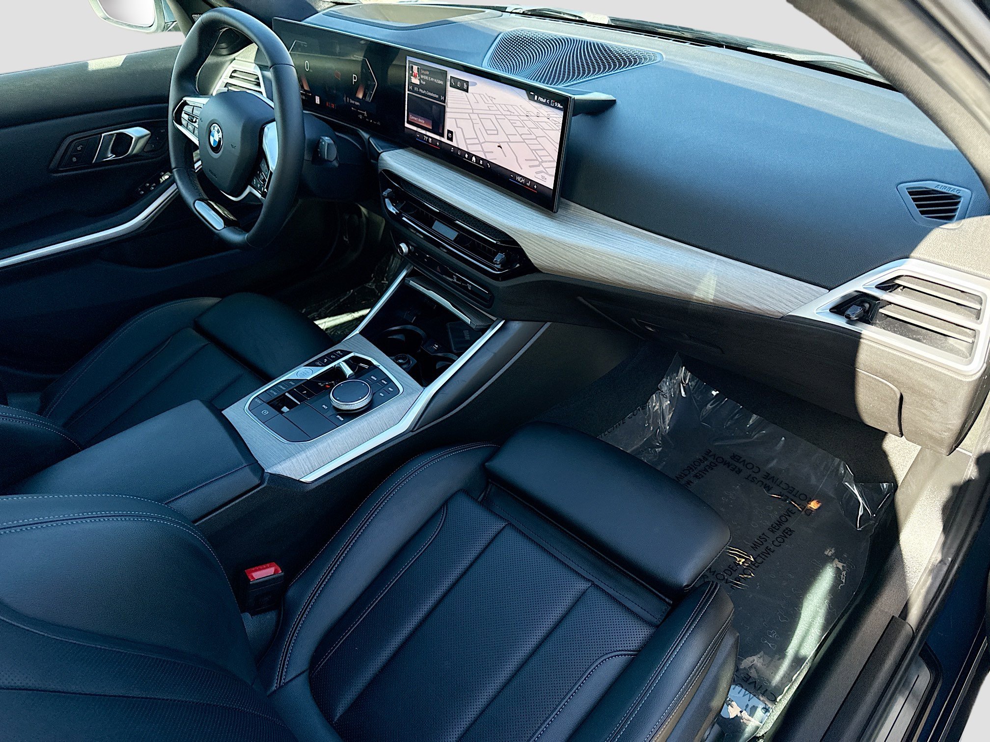 Used 2025 BMW 330i Sedan image 14