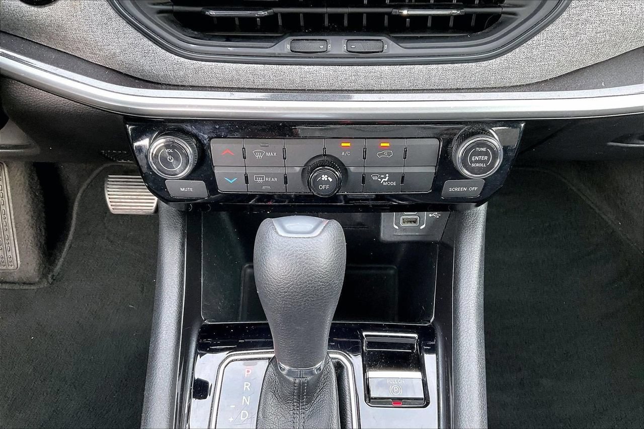 Used 2023 Jeep Compass Sport AWD/4WD image 18