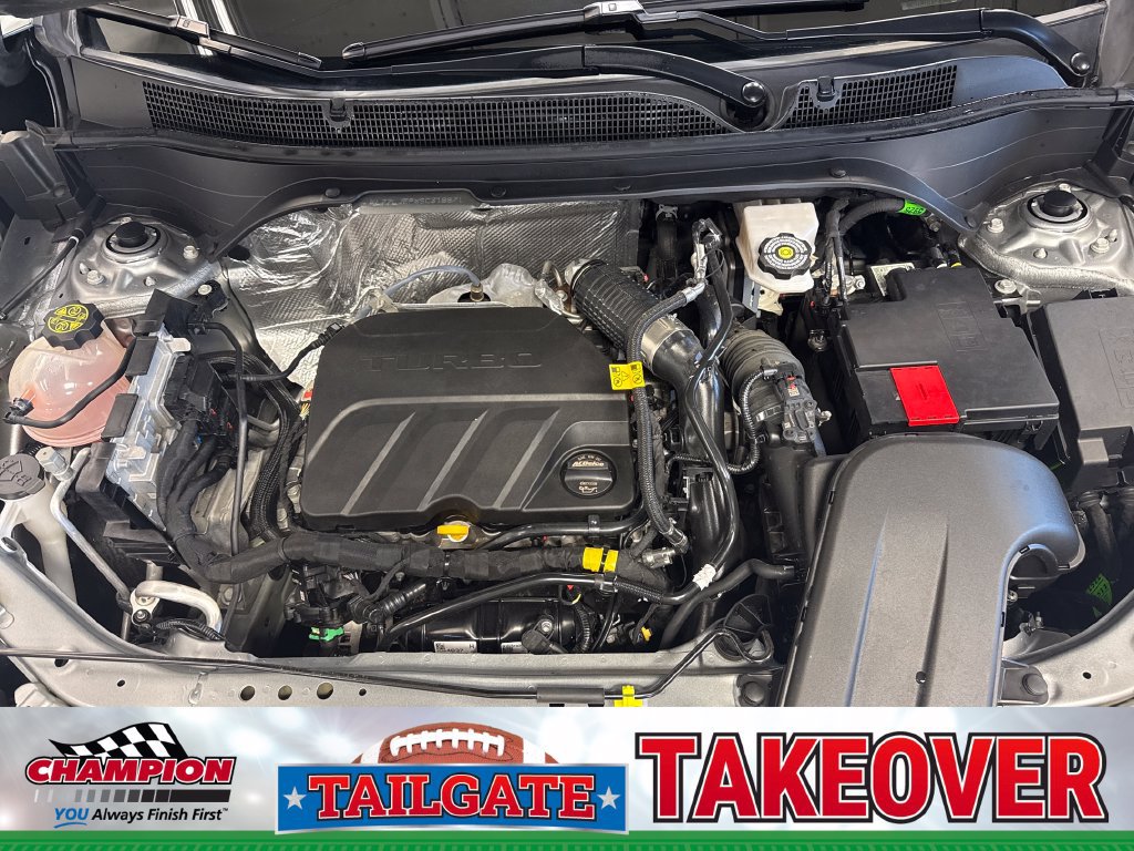 Used 2025 Chevrolet Trax RS w/ Sunroof Package FWD image 29