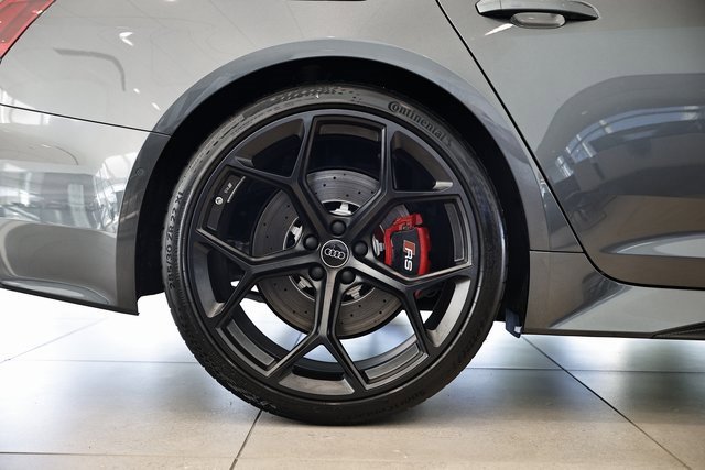 New 2025 Audi RS 6 performance image 5