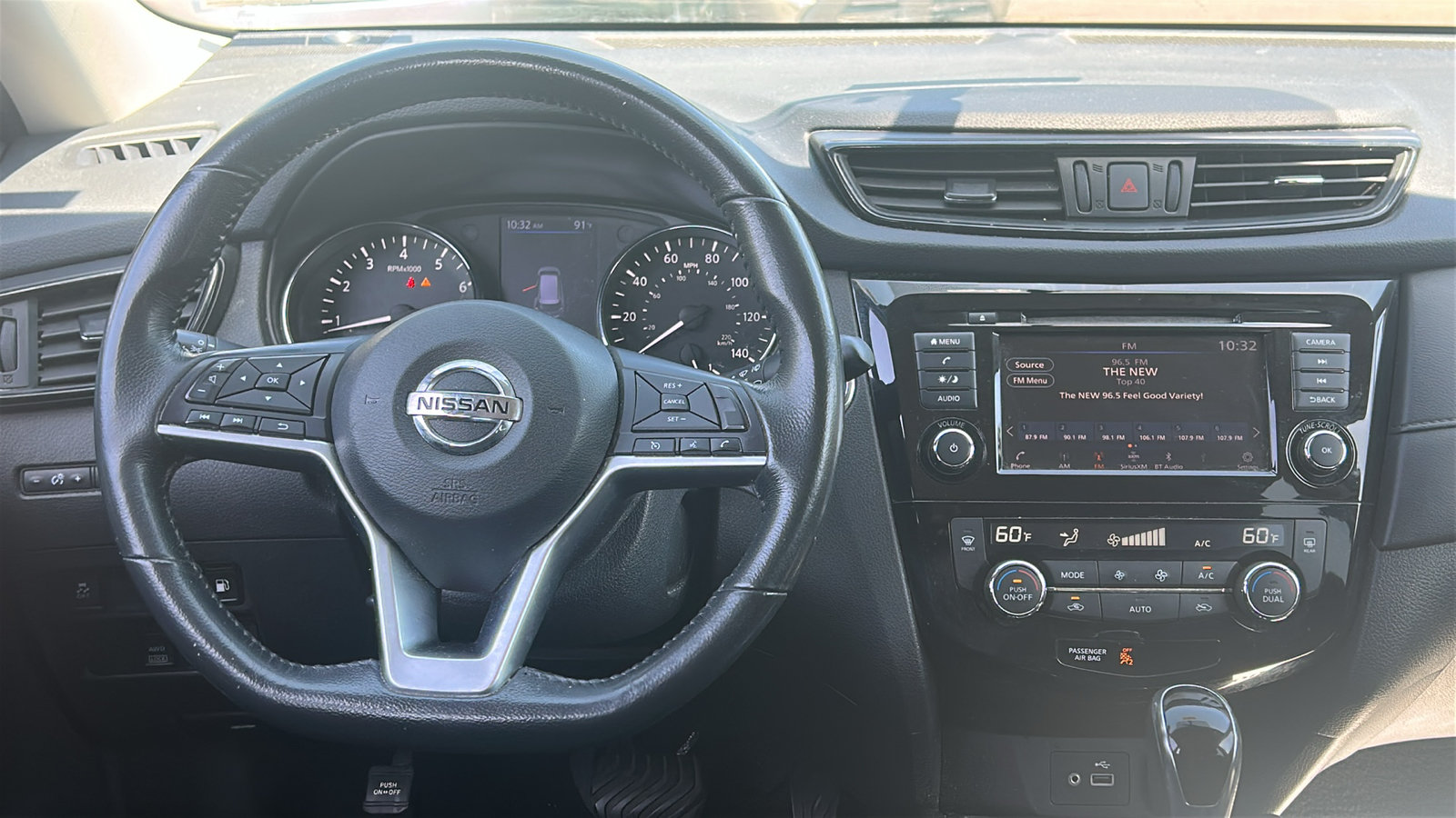 Used 2018 Nissan Rogue SV AWD/4WD image 13