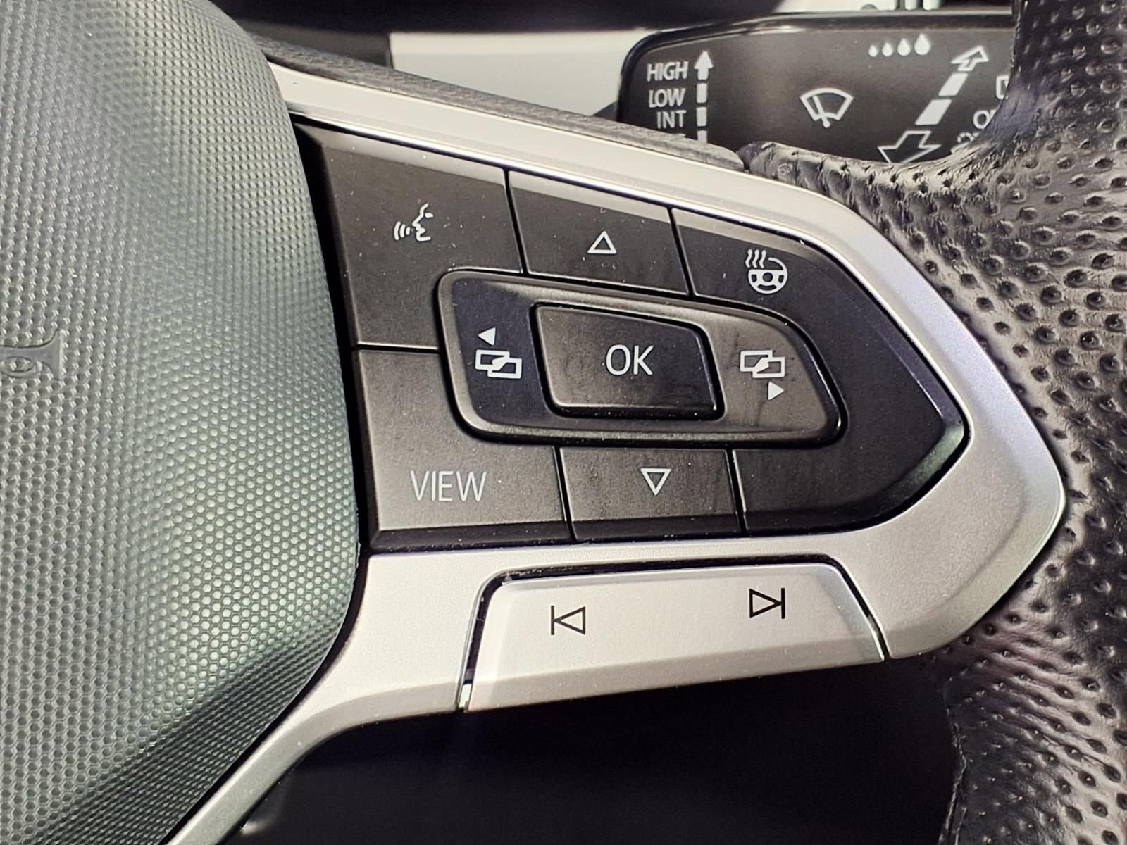 Used 2021 Volkswagen Atlas Cross Sport SEL R-Line w/ Cross Sport MDO Package image 18