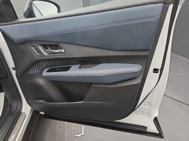 Used 2023 Nissan Ariya image 53