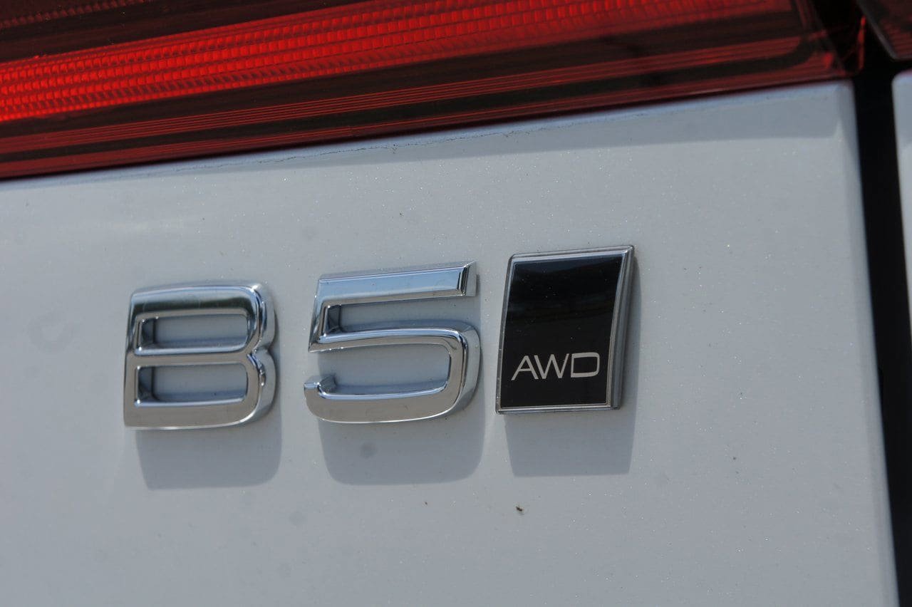 New 2026 Volvo XC60 B5 Plus w/ Protection Package Premier image 10