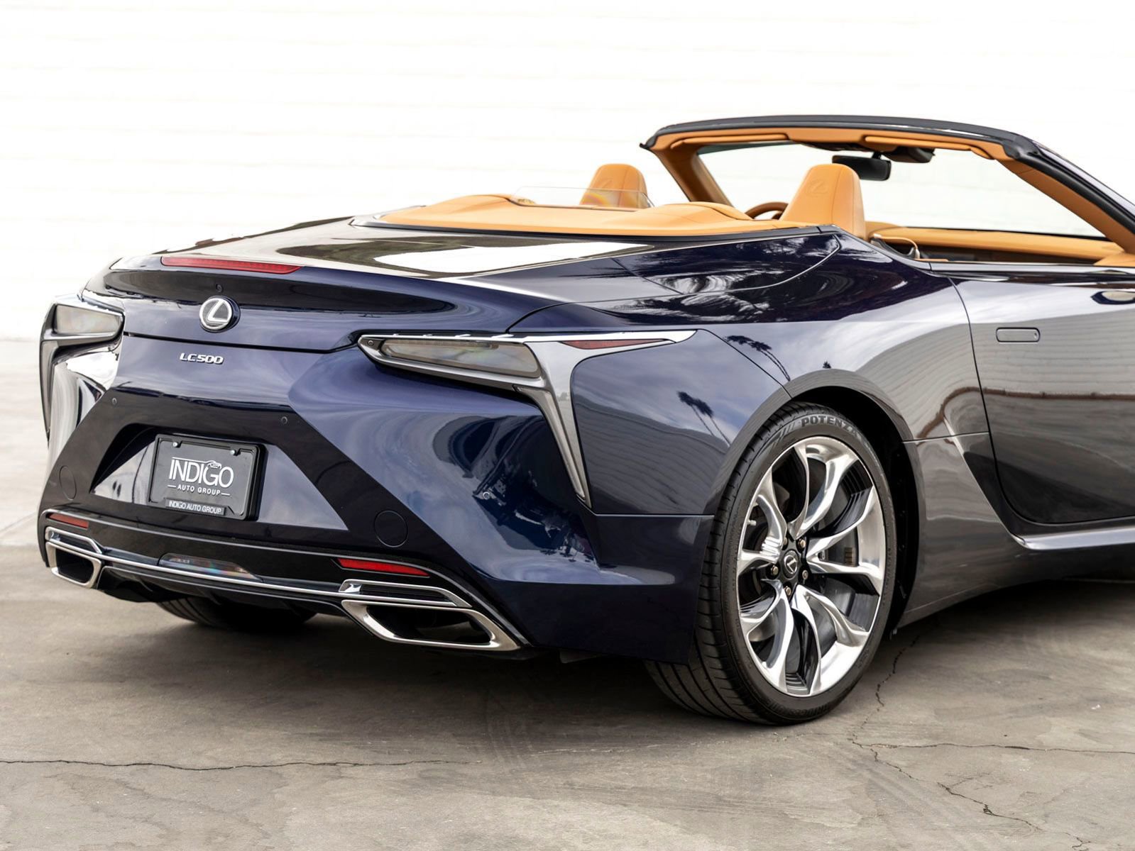Used 2021 Lexus LC 500 Convertible image 11