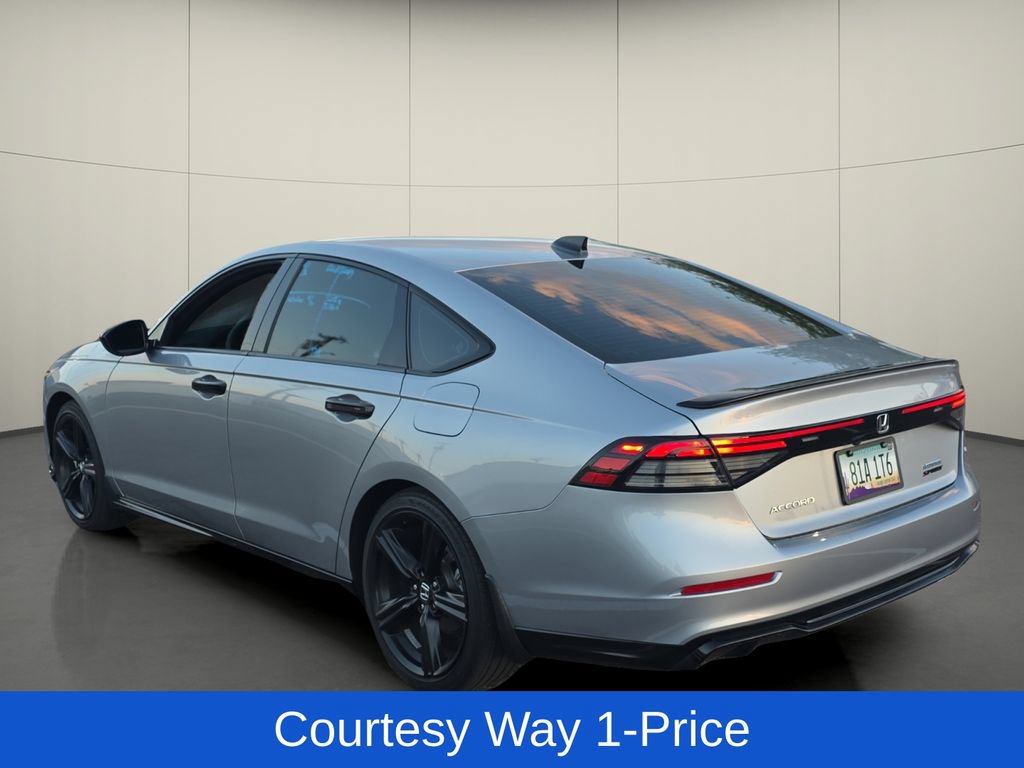 Used 2023 Honda Accord Sport image 6
