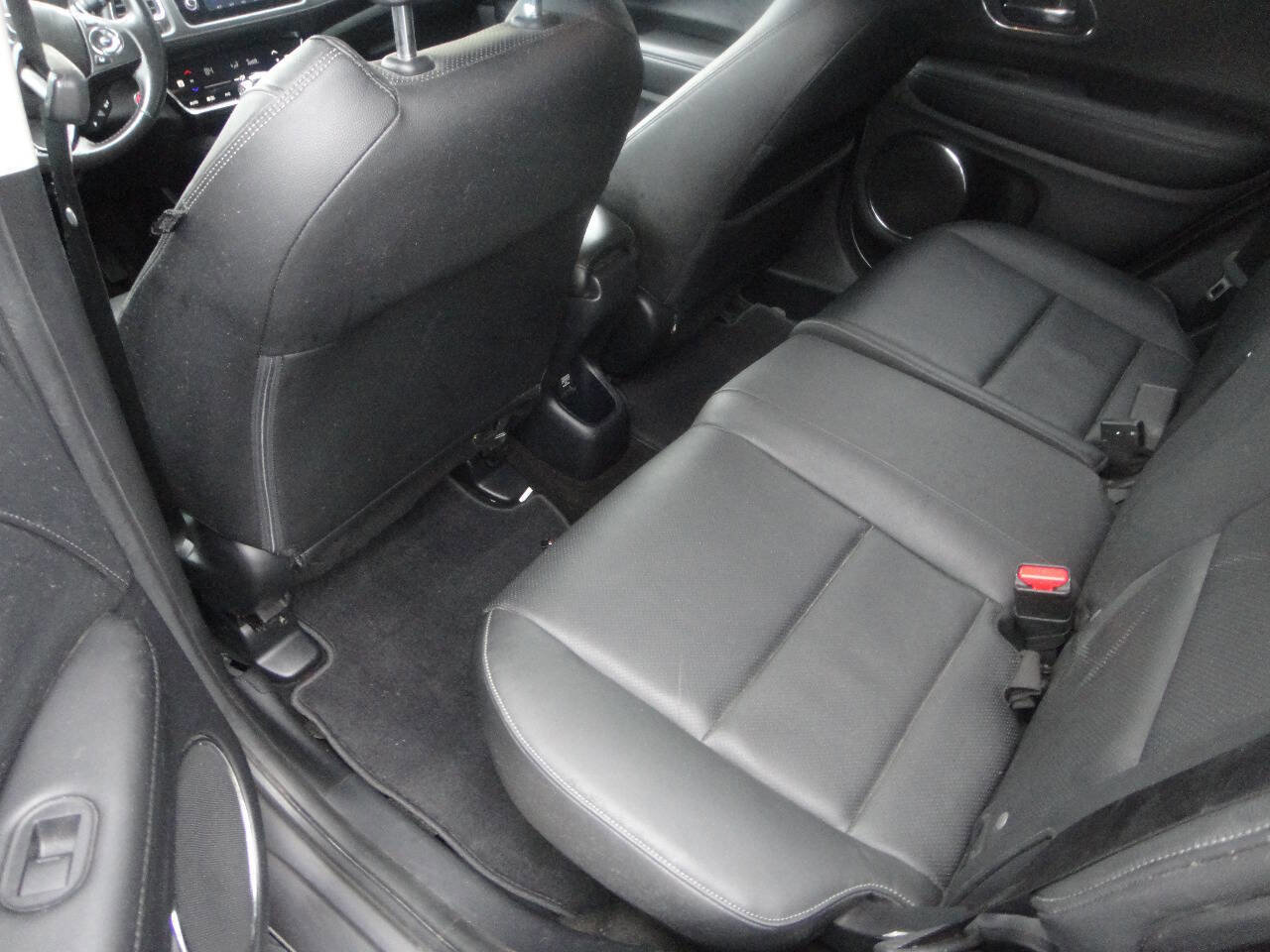 Used 2019 Honda HR-V EX-L image 11