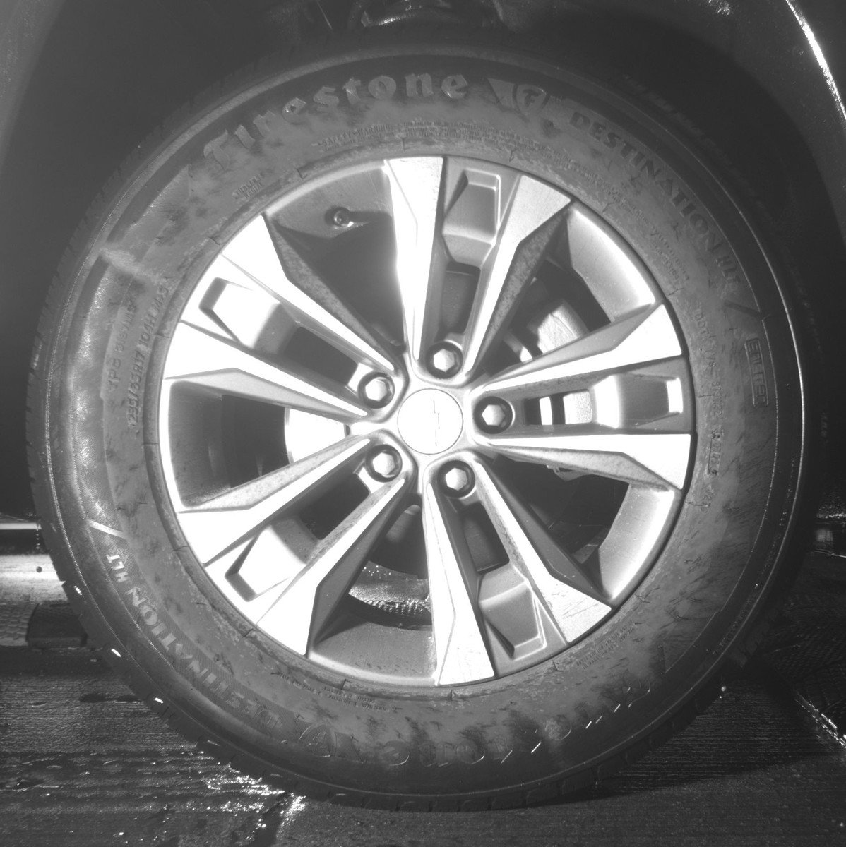 Used 2025 Chevrolet Equinox LT FWD image 13