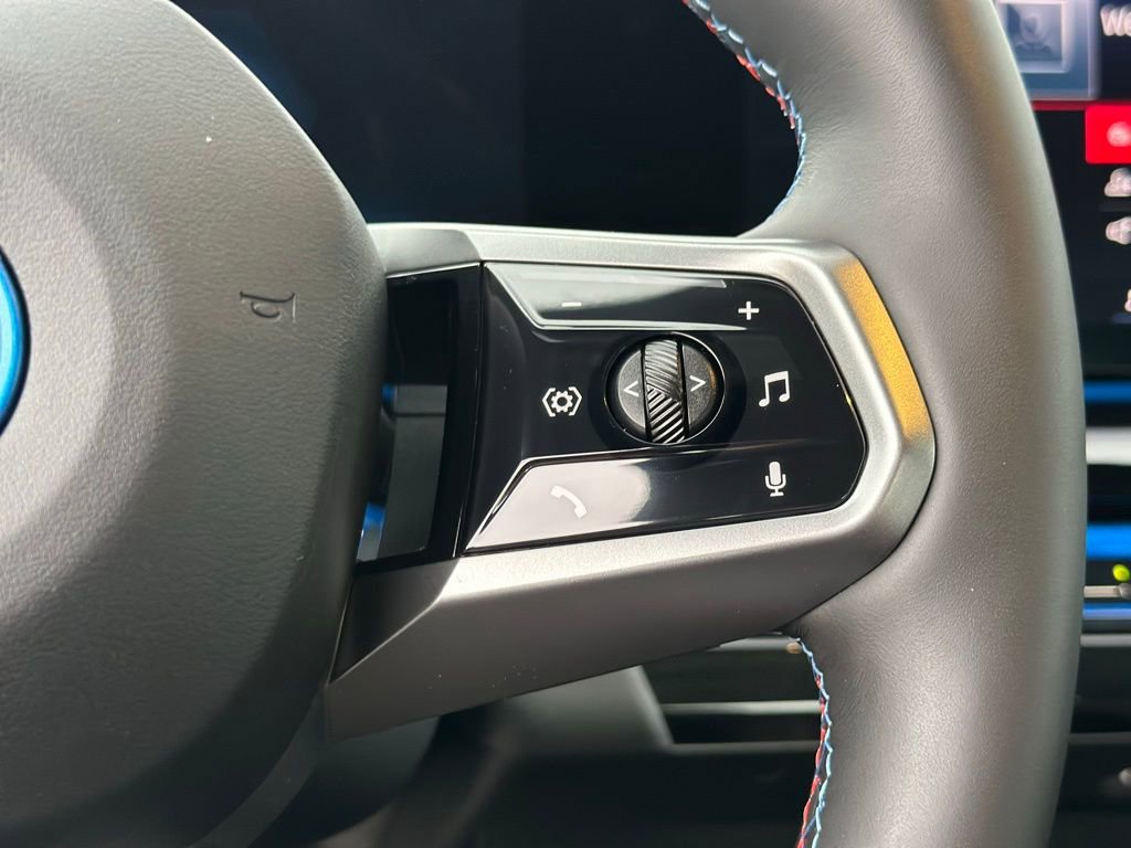 Certified 2024 BMW i5 M60 w/ Premium Package image 28