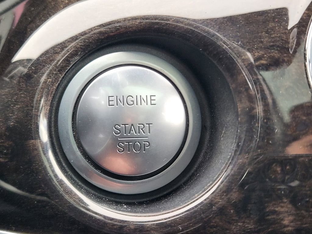 Used 2015 Mercedes-Benz S 550 4MATIC Sedan image 21