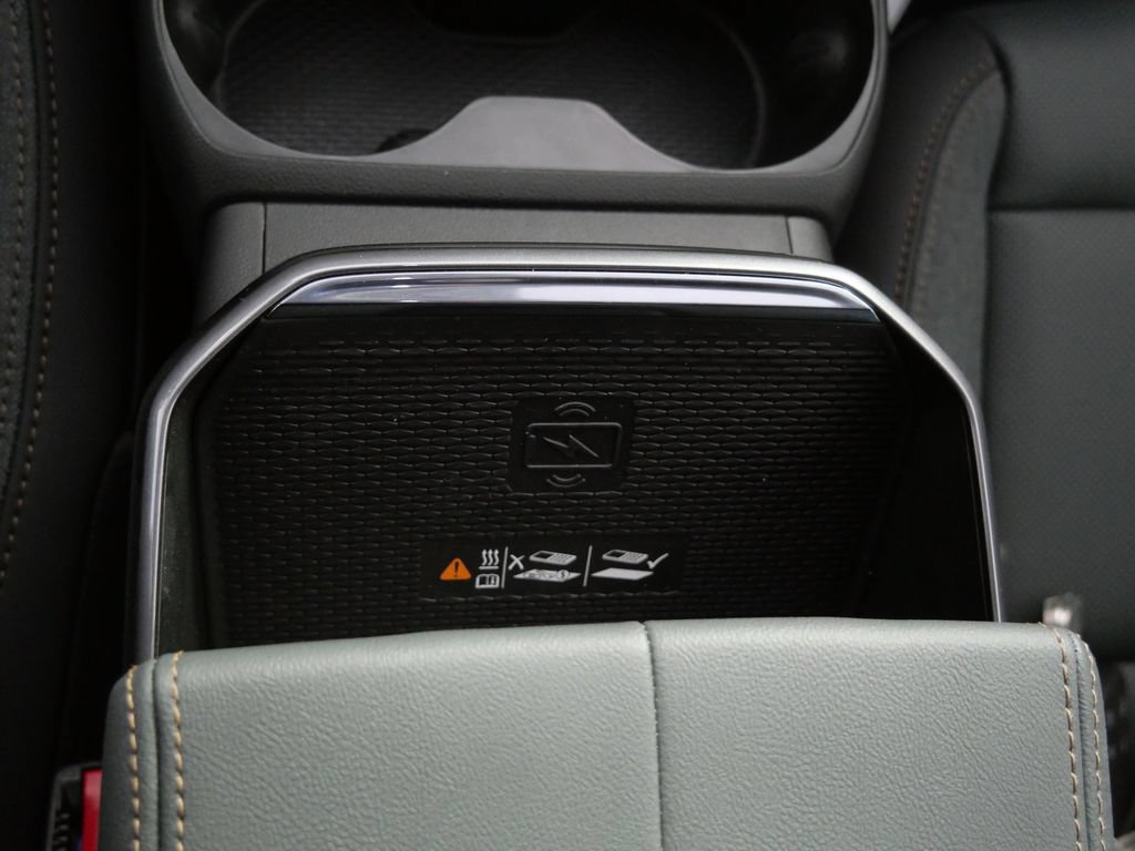 New 2026 GMC Terrain AT4 w/ Convenience Package III AWD/4WD image 18
