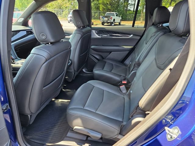 Used 2024 Cadillac XT6 Premium Luxury w/ LPO, Floor Liner Package AWD/4WD image 10