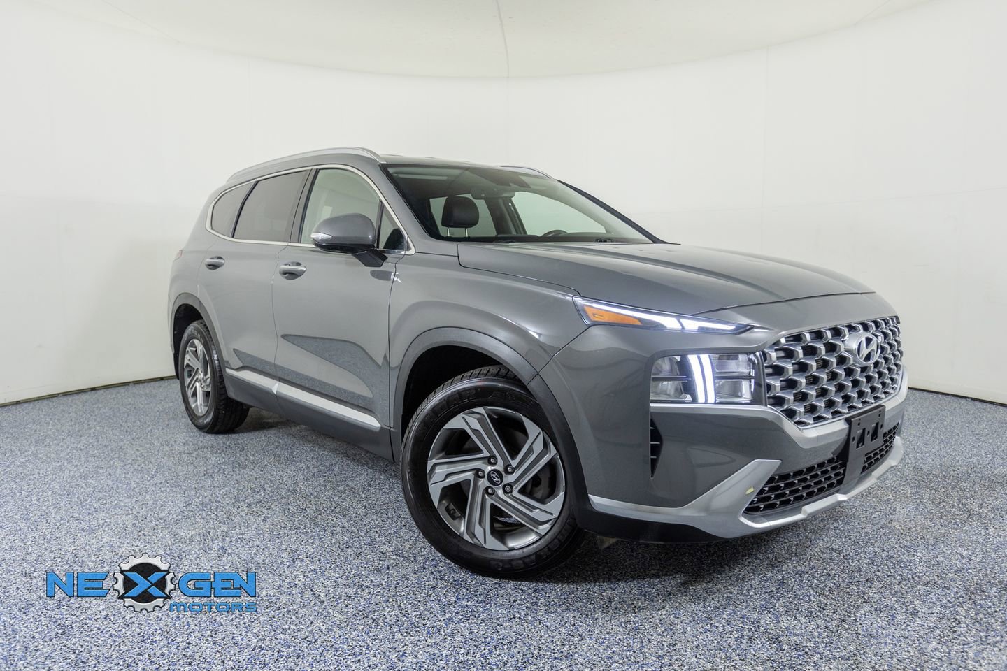 Used 2022 Hyundai Santa Fe SEL w/ Convenience Package image 1