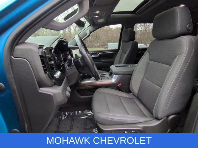 Used 2022 Chevrolet Silverado 1500 LT Trail Boss w/ Convenience Package II image 21