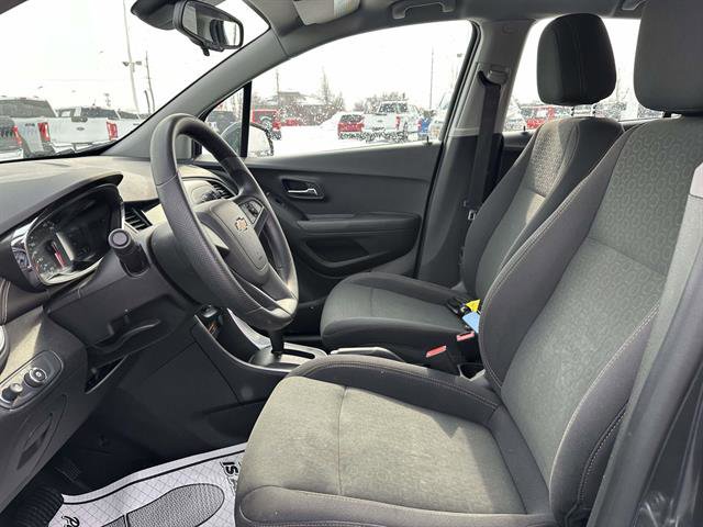 Used 2019 Chevrolet Trax LS image 11