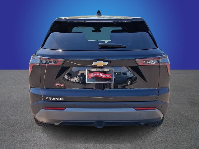 Used 2026 Chevrolet Equinox LT FWD image 5