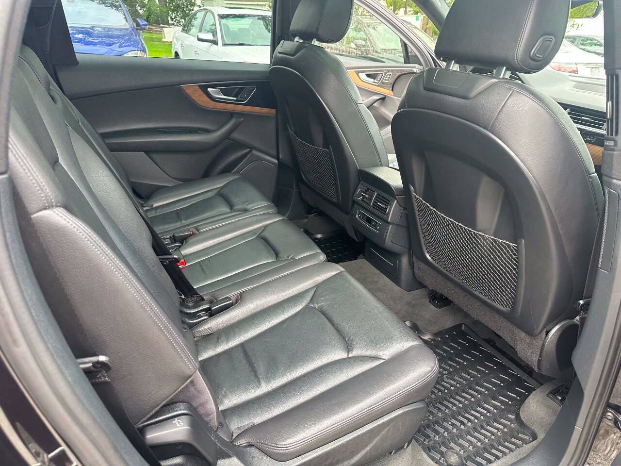Used 2017 Audi Q7 3.0T Premium Plus w/ Premium Plus Package AWD/4WD image 20