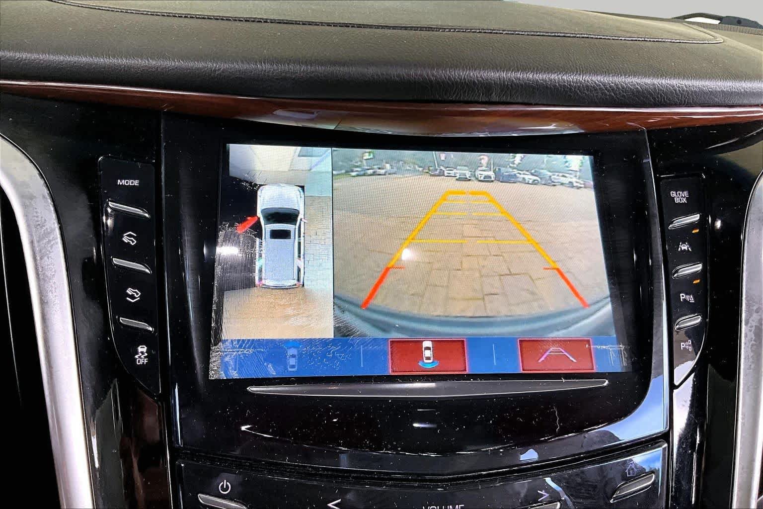 Used 2017 Cadillac Escalade Luxury AWD/4WD image 24