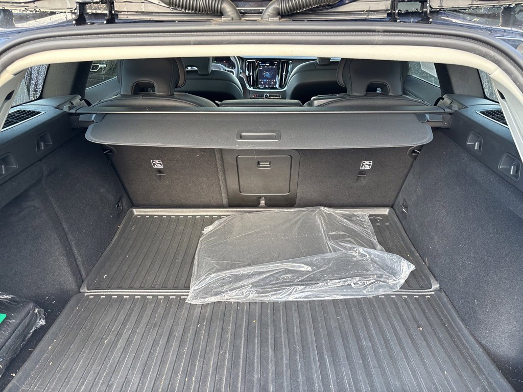 Certified 2024 Volvo V60 B5 Cross Country Plus w/ Protection Package Premier image 44